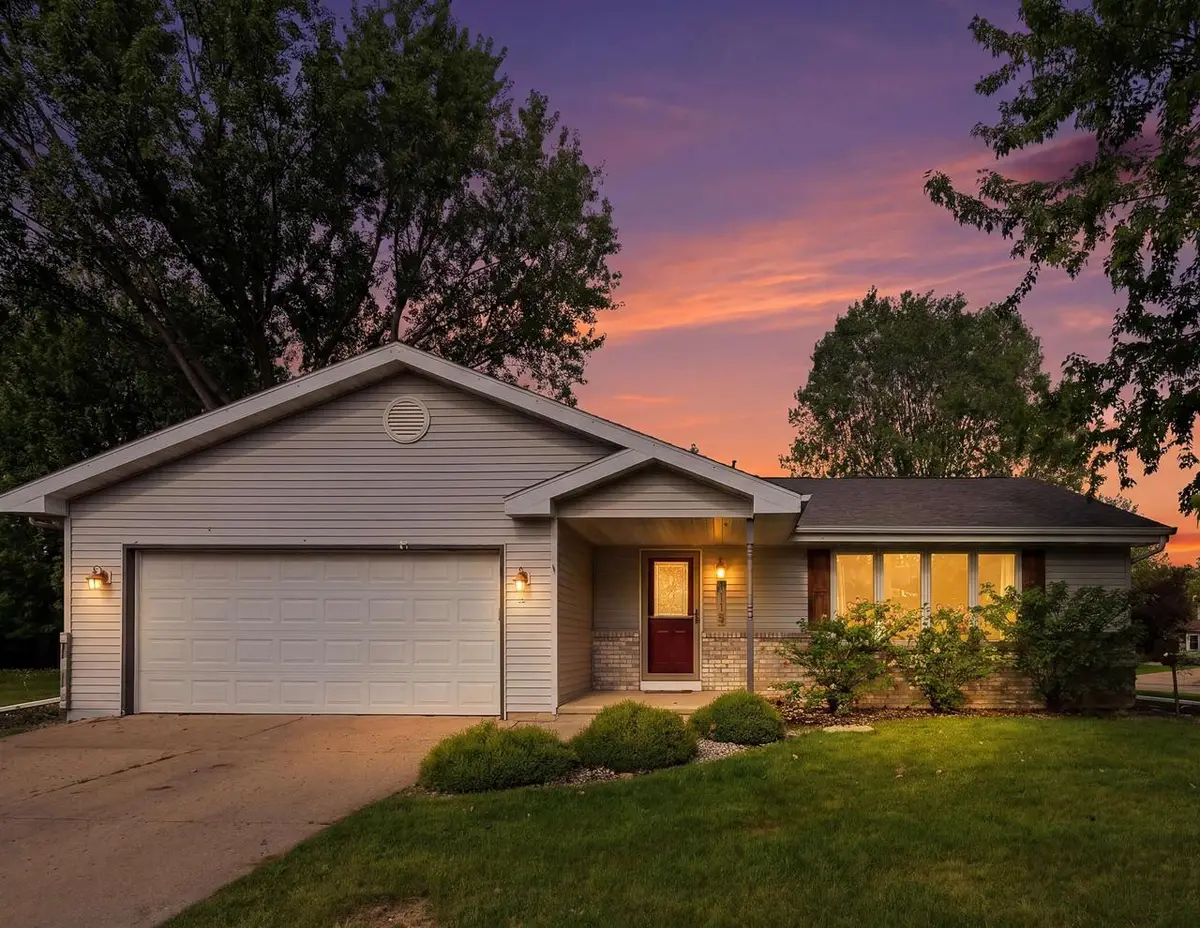 1115 SAWTELL COURT, Oshkosh, WI 54902 - #1