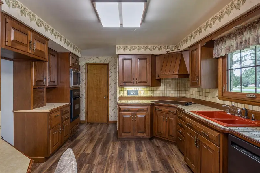 5419 LONG COURT, Appleton, WI 54914 - #3