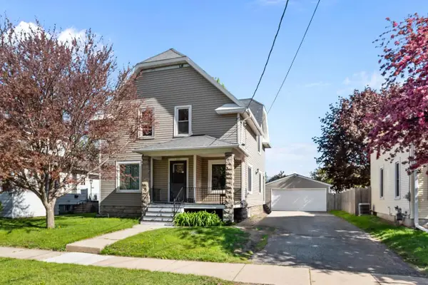 242 W 14TH AVENUE, Oshkosh, WI 54902