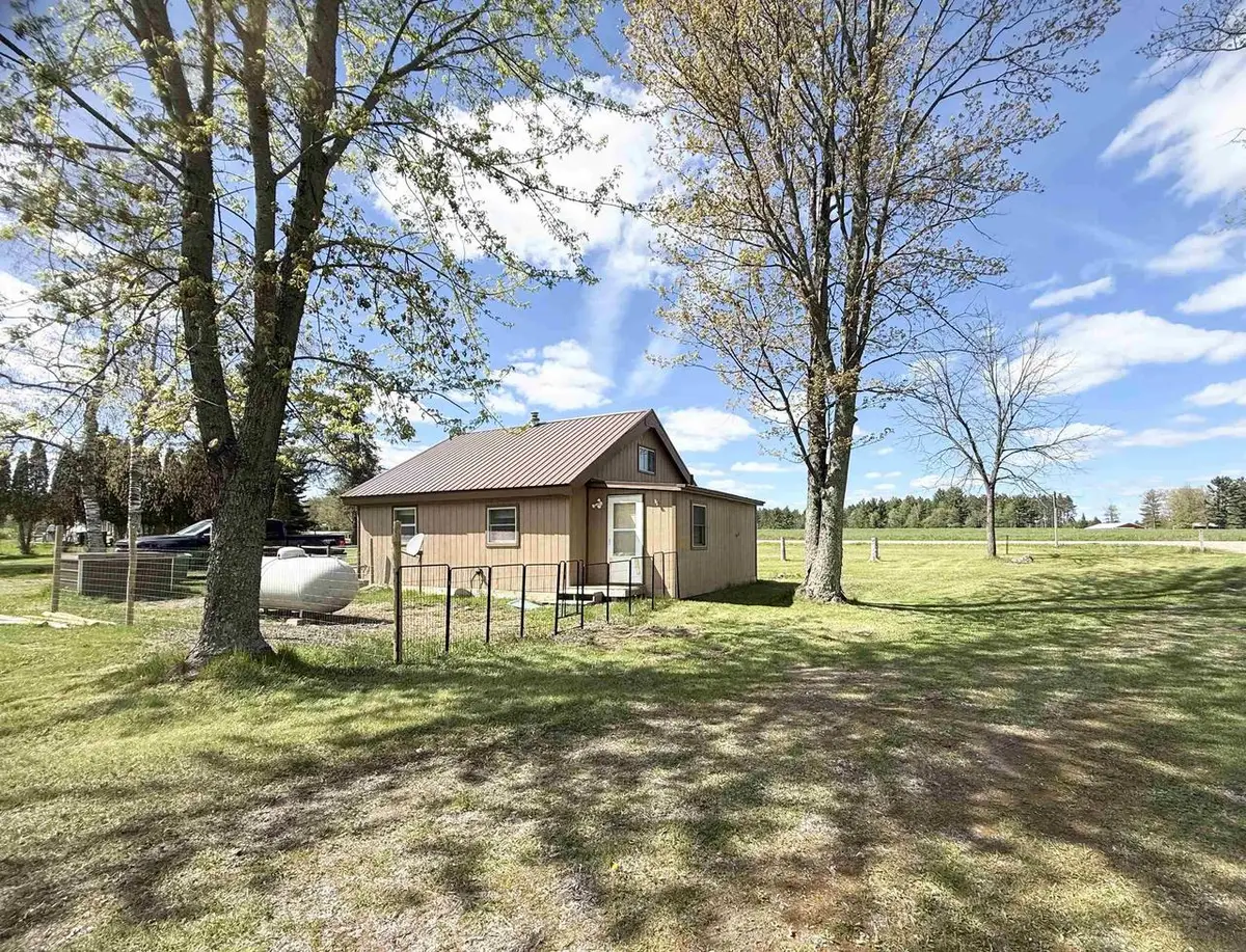 W6653 COUNTY ROAD Z, Pembine, WI 54156 - #1