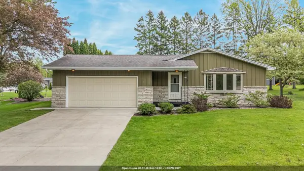 324 S PARKWAY DRIVE, Brillion, WI 54110
