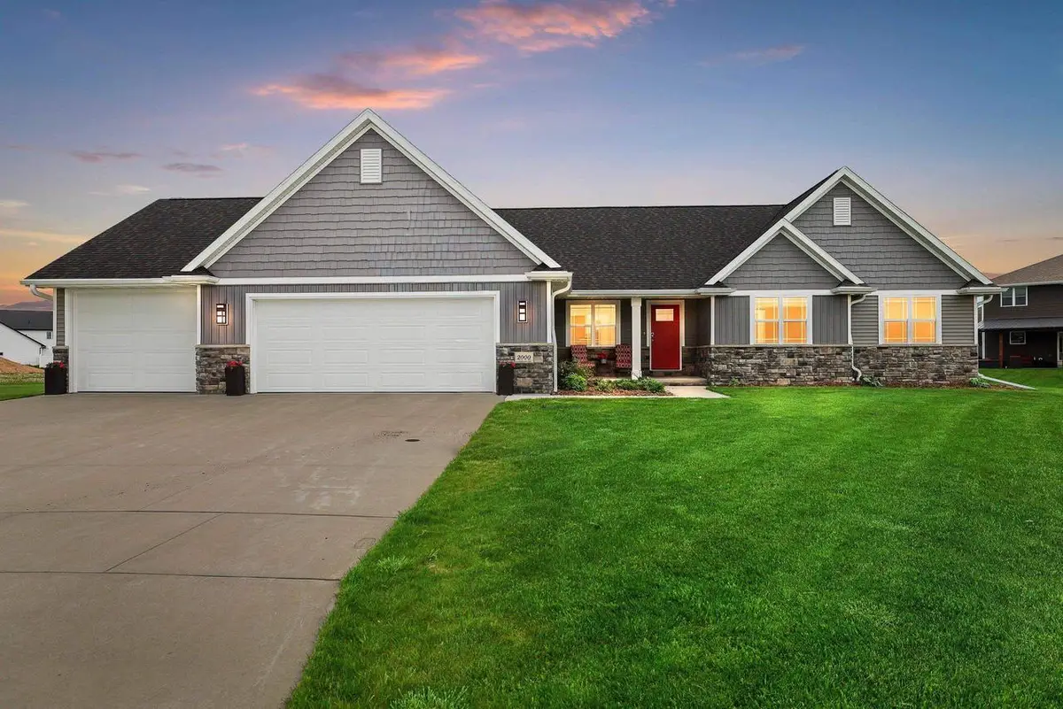 2000 DOBBY STREET, De Pere, WI 54115 - #1