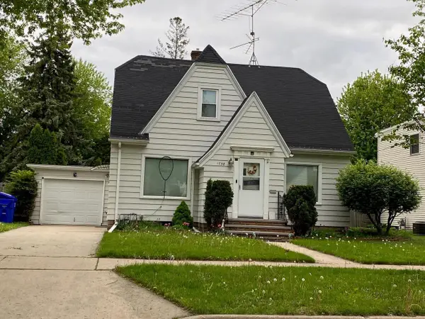 1738 N ERB STREET, Appleton, WI 54911