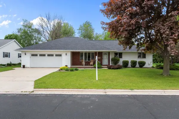 1040 CRESTVIEW DRIVE, Wrightstown, WI 54180