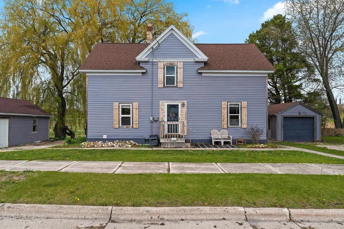 1215 NAVARINO STREET, Algoma, WI 54201 - #1