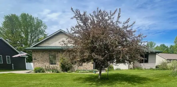 4315 N SKYWAY LANE, Appleton, WI 54913