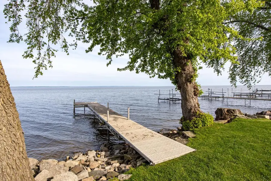 188 ADELLA BEACH ROAD, Neenah, WI 54956 - #3
