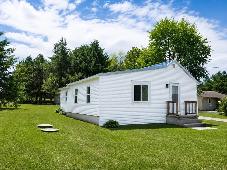 W8035 E CHICAGO ROAD, Wautoma, WI 54982 - #2