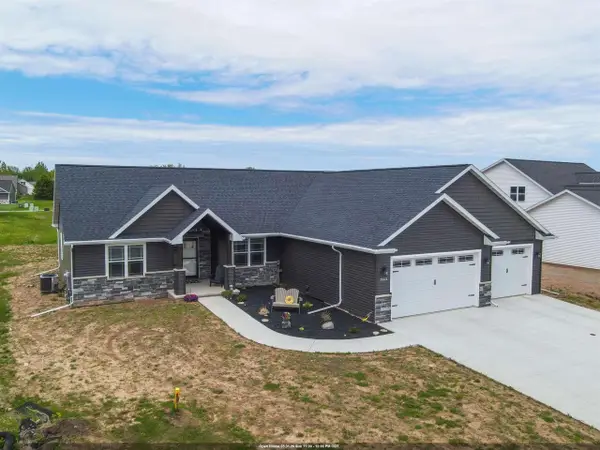 W7008 JACLYN LANE, Greenville, WI 54942