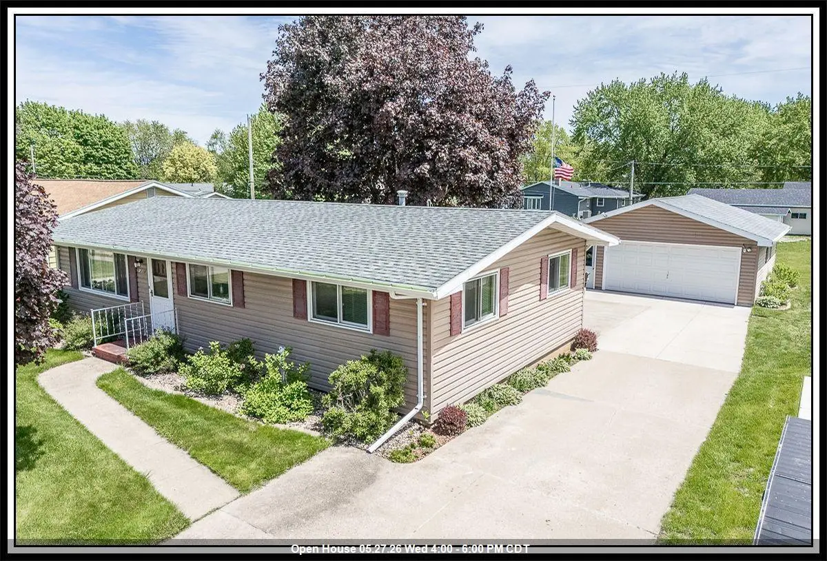 714 S NASH STREET, Hortonville, WI 54944 - #1