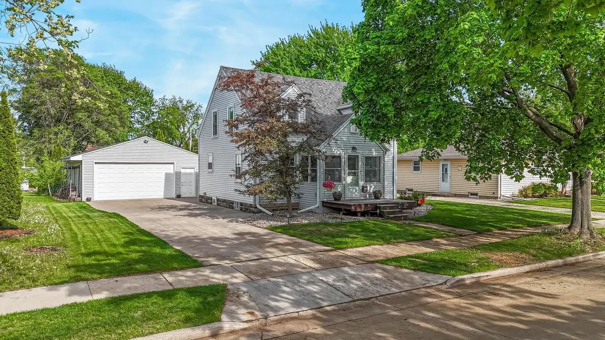 249 S WILLOW STREET, Kimberly, WI 54136 - #1