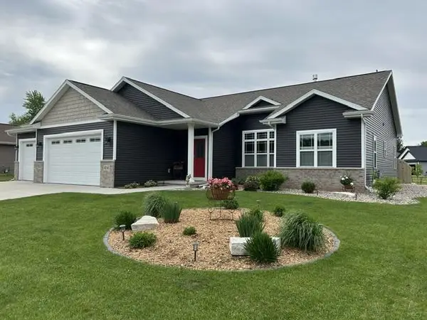 606 W 3RD STREET, Shawano, WI 54166