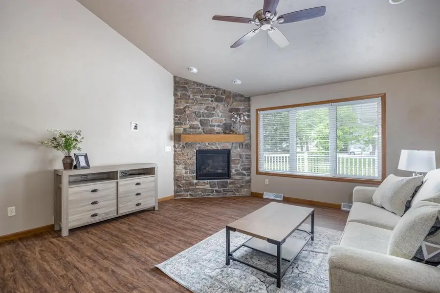 610 HARVEST TRAIL, Appleton, WI 54913 - #2