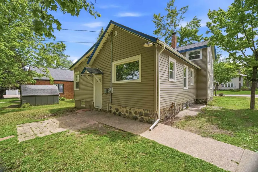 410 GRANITE STREET, Waupaca, WI 54981 - #2