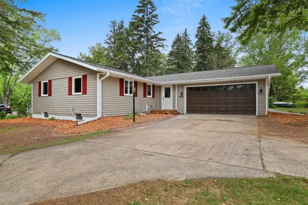 1964 BLUEBERRY LANE, Green Bay, WI 54304