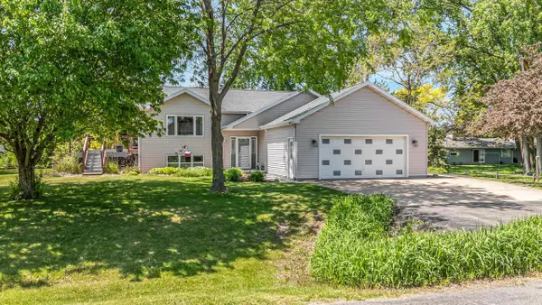 3393 HARBOR BAY ROAD, Oshkosh, WI 54901