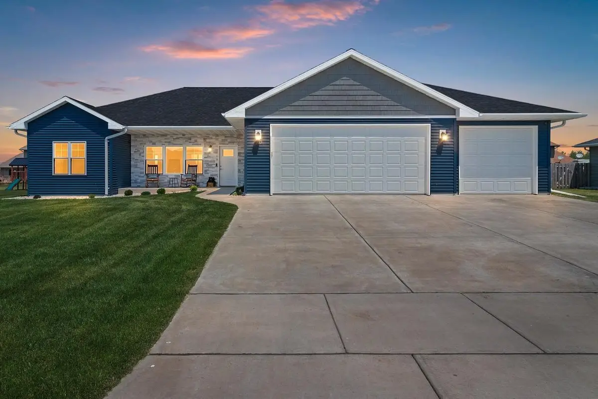 182 MEADOWLARK LANE, Luxemburg, WI 54217 - #1