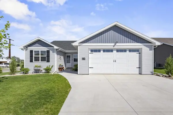 1740 PATRIOT WAY, Neenah, WI 54956