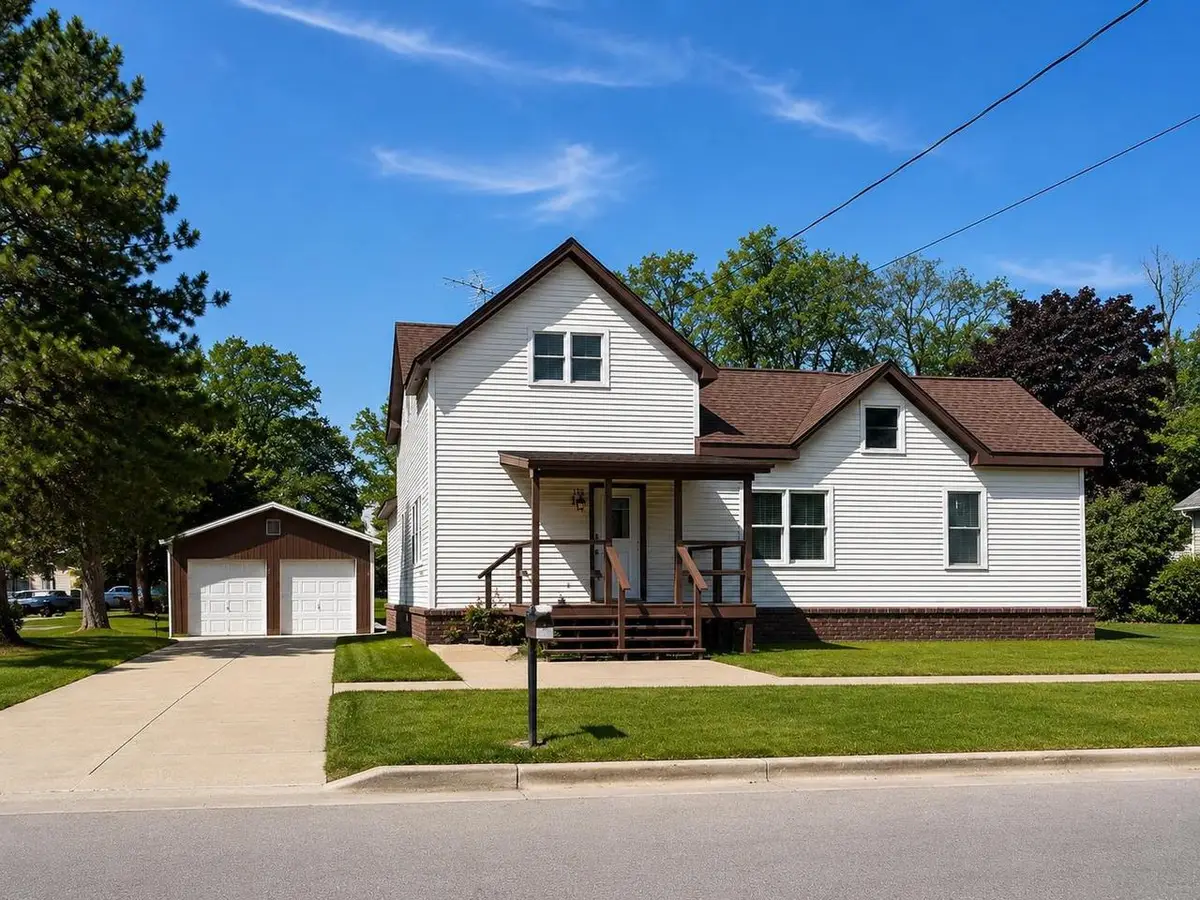 132 E WATER STREET, Princeton, WI 54968 - #1