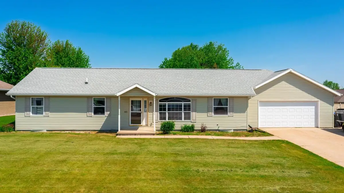 601 COUNTRY BREEZE LANE, Black Creek, WI 54106 - #1