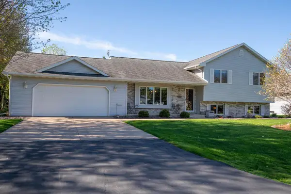 3453 CHARLIE ANNA DRIVE, Oshkosh, WI 54904