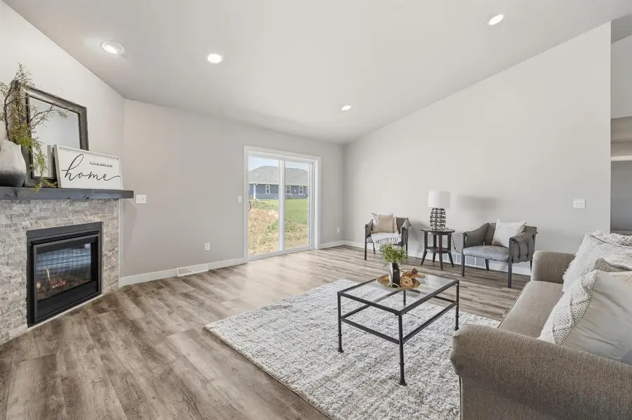 5749 N SEQUOIA DRIVE, Appleton, WI 54913 - #2