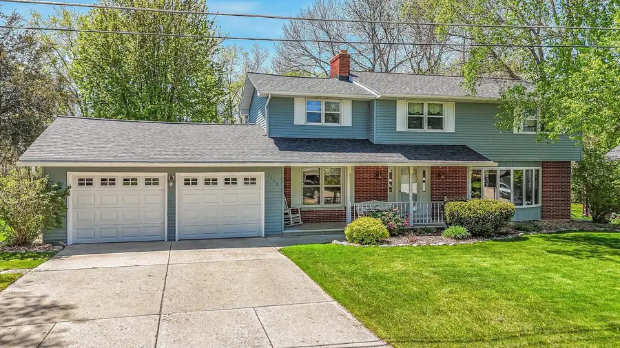 3258 PETERSON ROAD, Green Bay, WI 54311 - #2