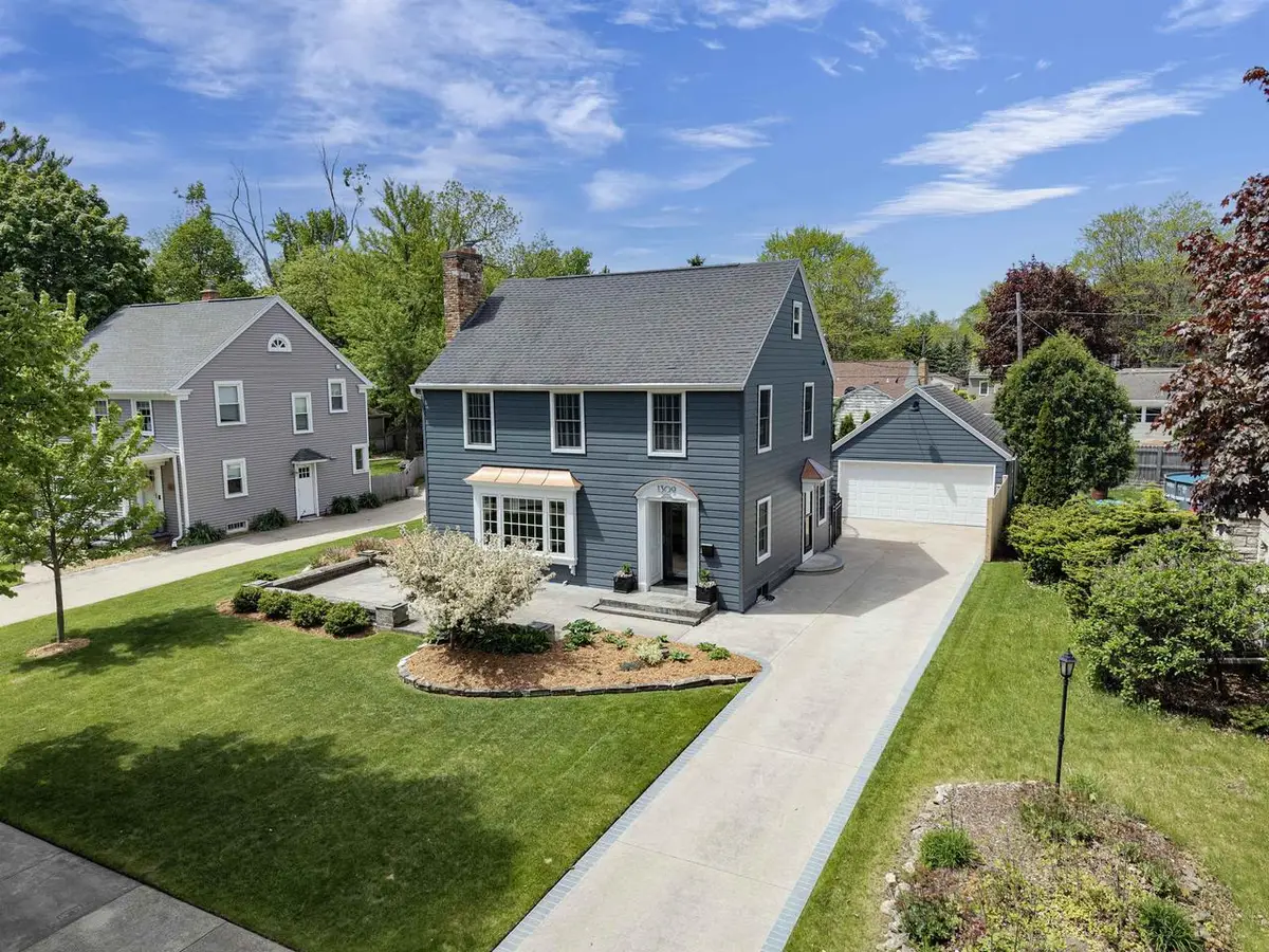 1309 S ALICIA DRIVE, Appleton, WI 54914 - #1