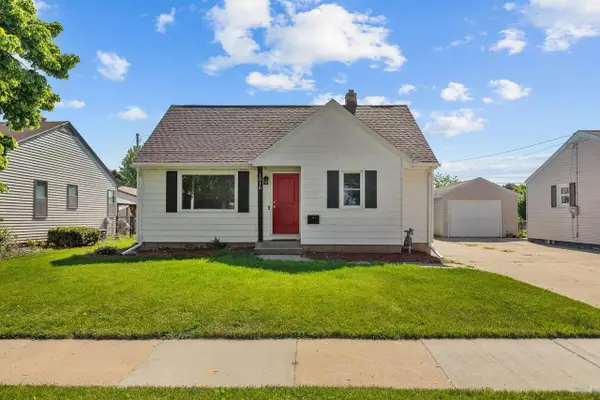 1516 RUGBY STREET, Oshkosh, WI 54902