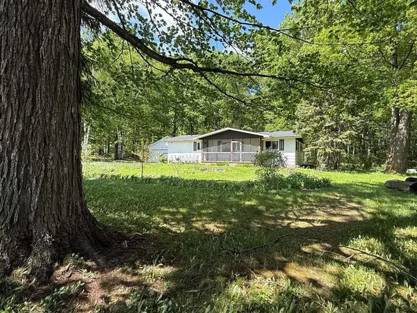 2192 SCHOOL LANE, Brussels, WI 54235