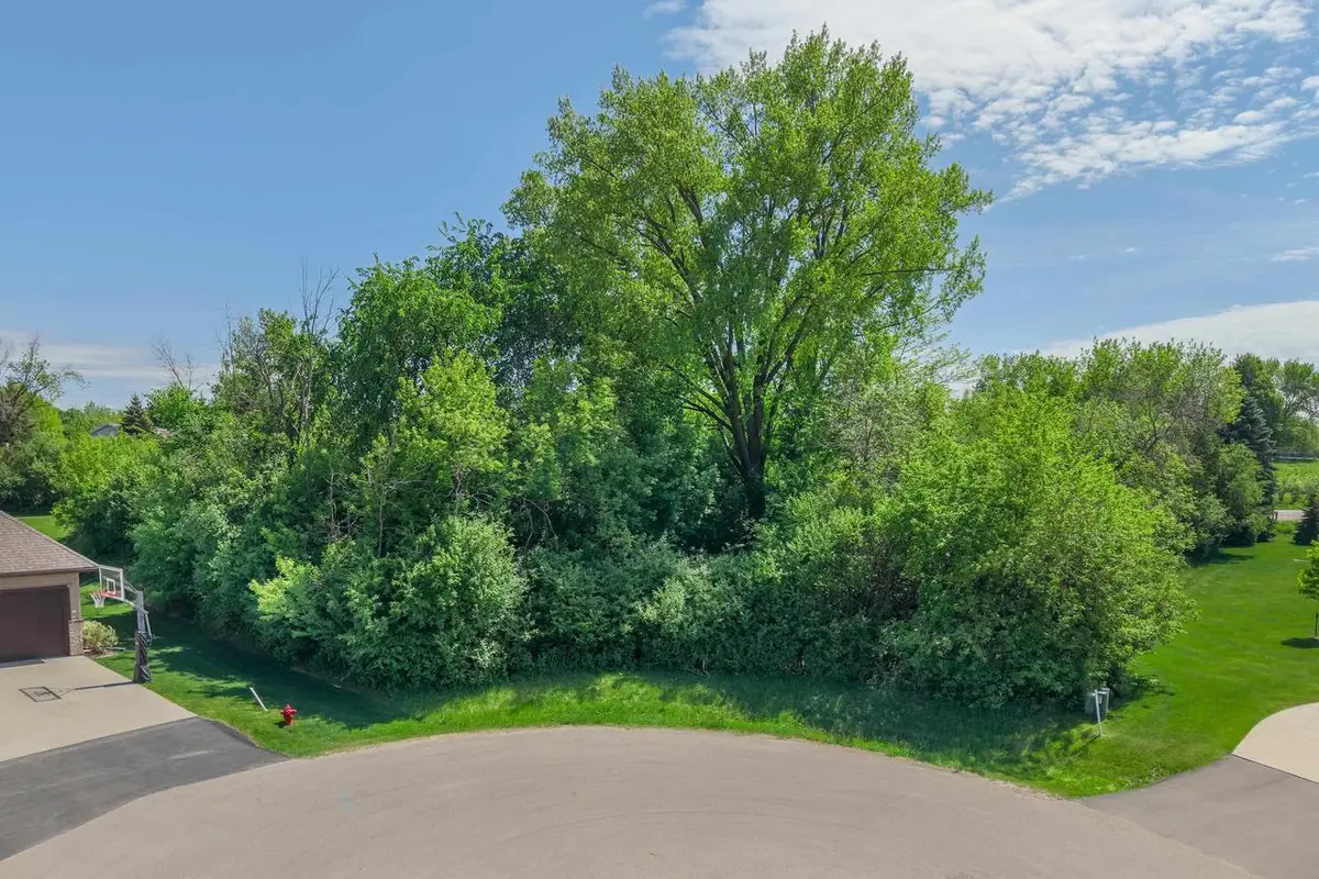 4366 STONEGATE COURT, Oshkosh, WI 54904 - #1