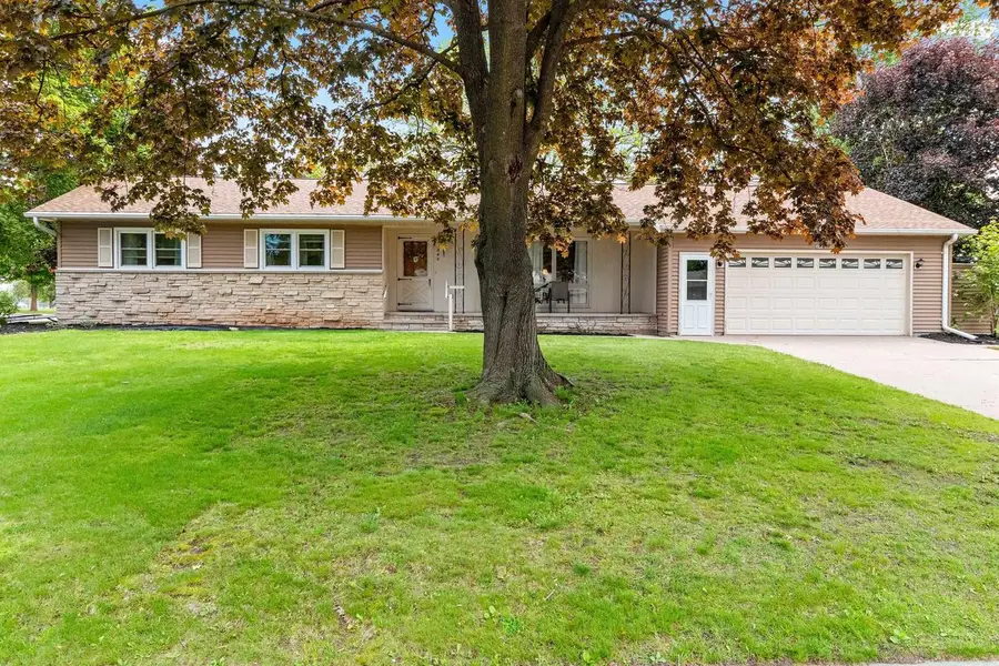 242 N CLINTON AVENUE, Clintonville, WI 54929 - #2