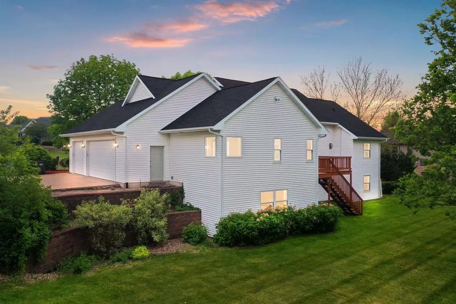 W7436 RIDGESIDE DRIVE, Neenah, WI 54956 - #2