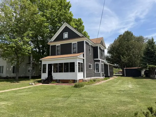 718 N 4TH AVENUE, Iron River, MI 49935