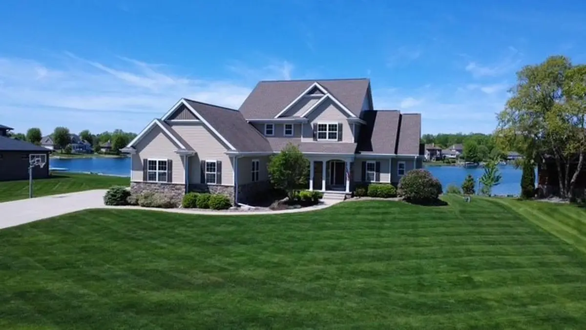 2949 SEAFARER WAY, Suamico, WI 54173 - #1