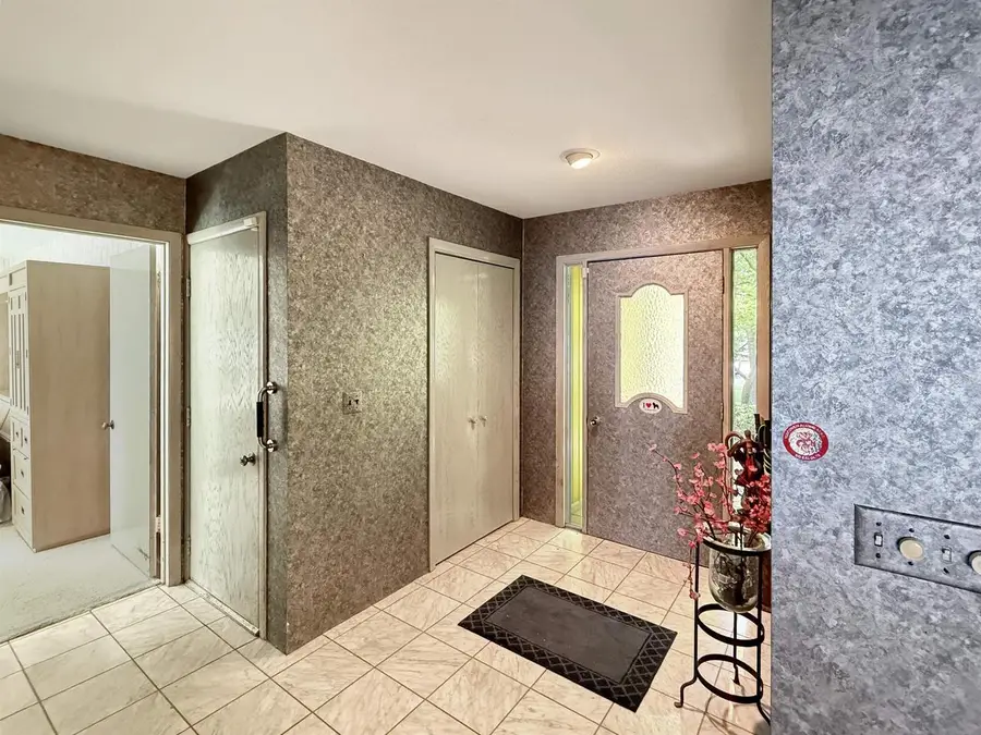 5730 I AH MAYTAH ROAD, Oshkosh, WI 54901 - #2