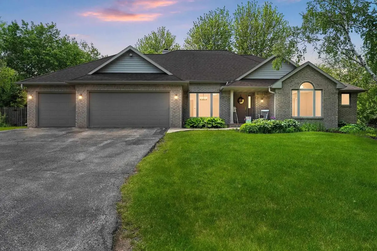 4410 FLAGSTONE COURT, De Pere, WI 54115 - #1