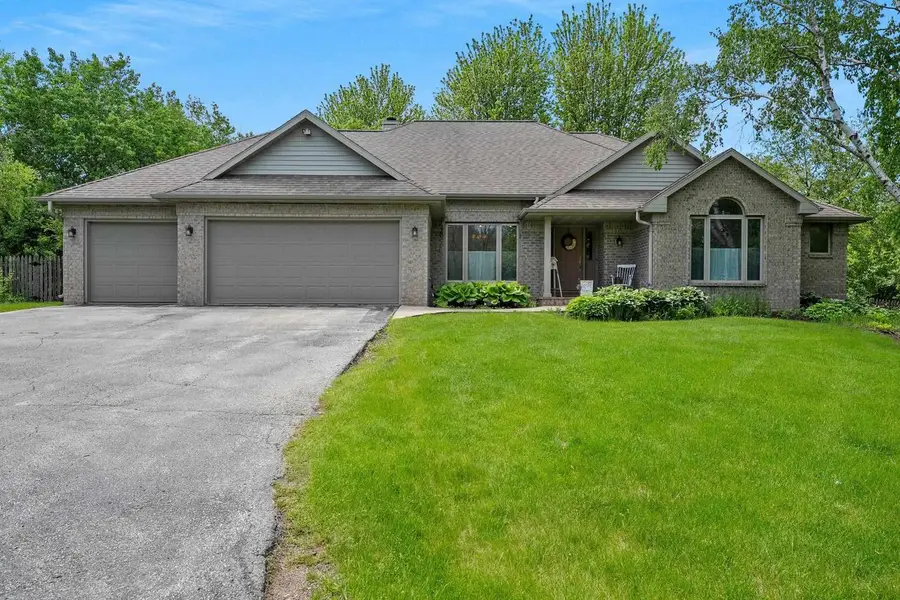 4410 FLAGSTONE COURT, De Pere, WI 54115 - #2
