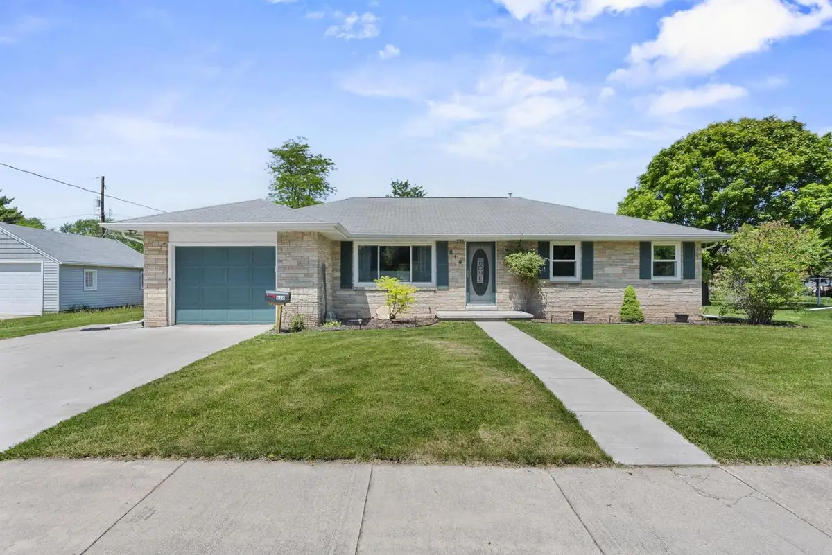 618 E HARDING DRIVE, Appleton, WI 54915 - #1