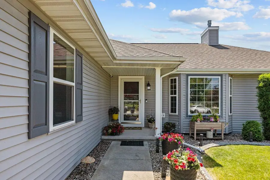 464 SWEETFLAG AVENUE, Fond Du Lac, WI 54935 - #3