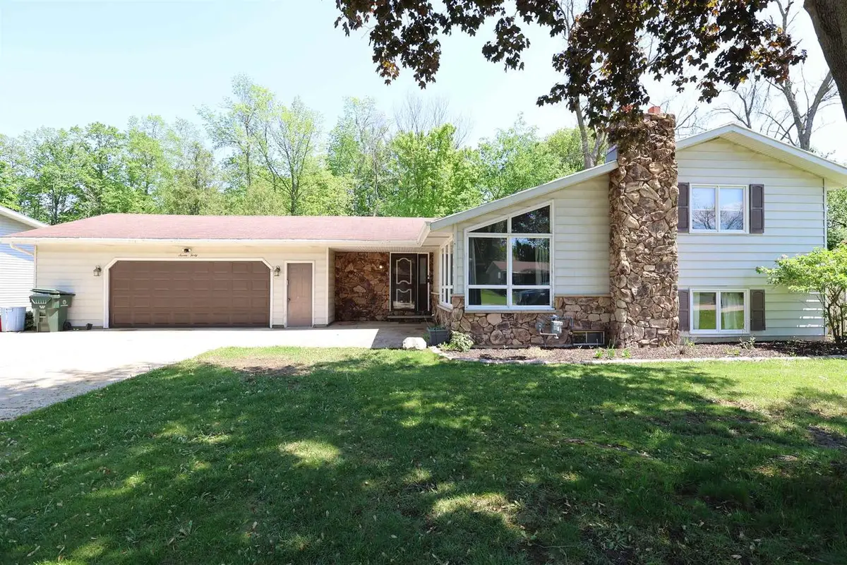 740 WOODSIDE DRIVE, Seymour, WI 54165 - #1