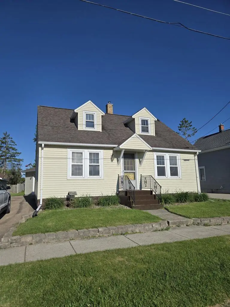 139 N 5TH STREET, Hilbert, WI 54129 - #1