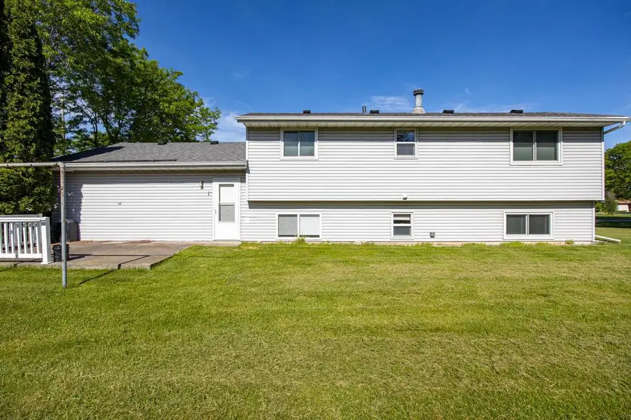 3400 N SHAWNEE LANE, Appleton, WI 54914 - #3