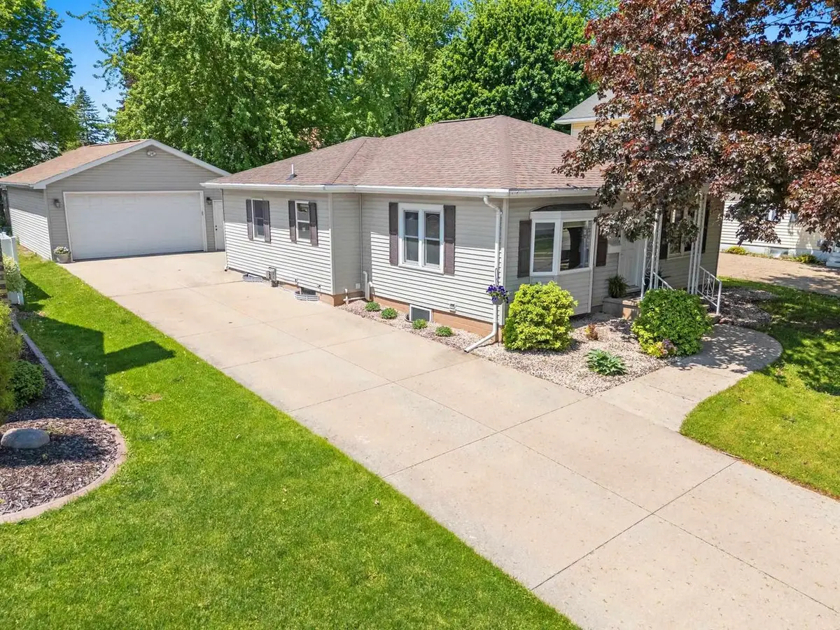 619 TAYLOR STREET, Little Chute, WI 54140 - #1
