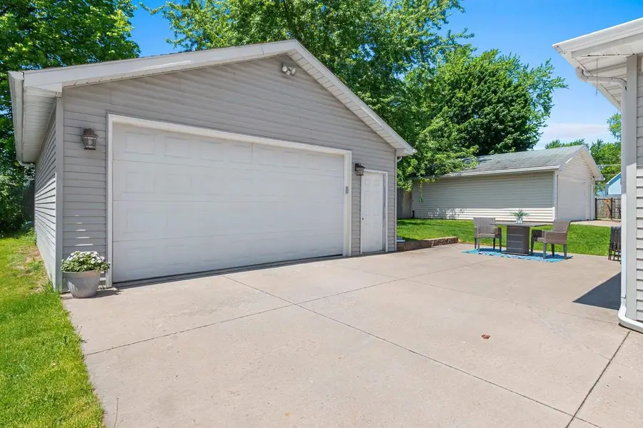 619 TAYLOR STREET, Little Chute, WI 54140 - #2