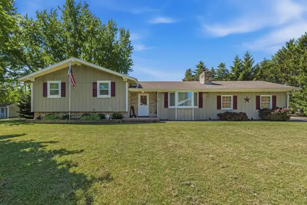 261 CONNIE DRIVE, West Bend, WI 53090