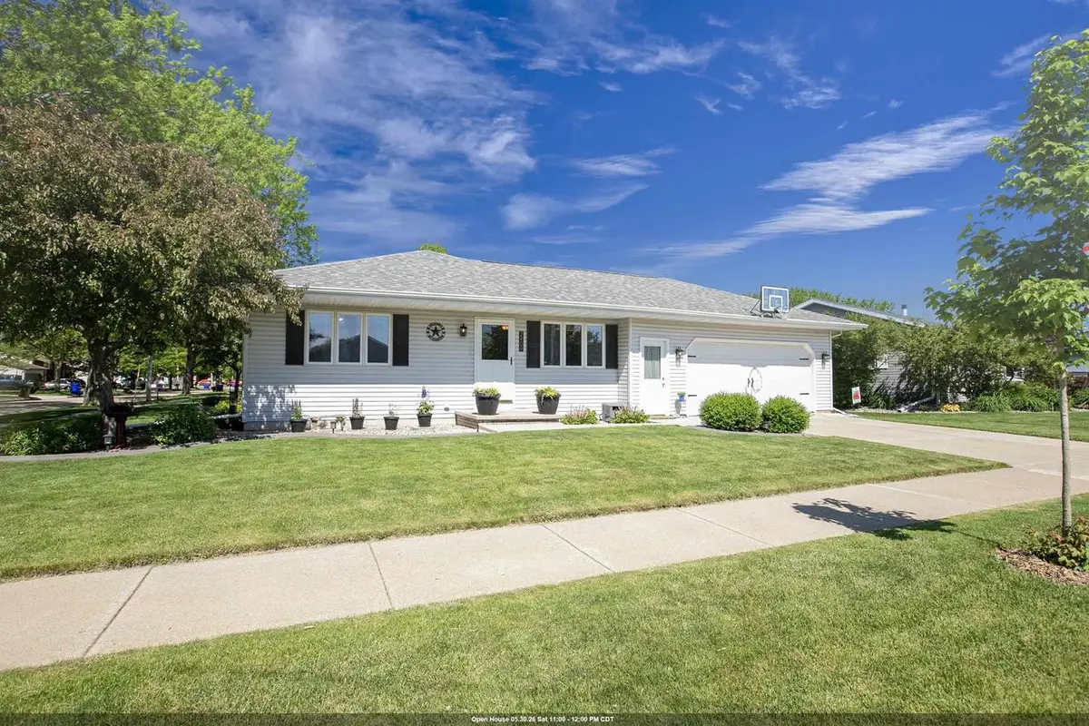 2909 S SUMMERSET DRIVE, Appleton, WI 54915 - #1