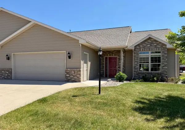 1362 CANDLELIGHT LANE, Fond Du Lac, WI 54935