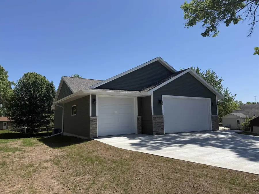 940 S PROSPECT STREET, Shawano, WI 54166 - #3