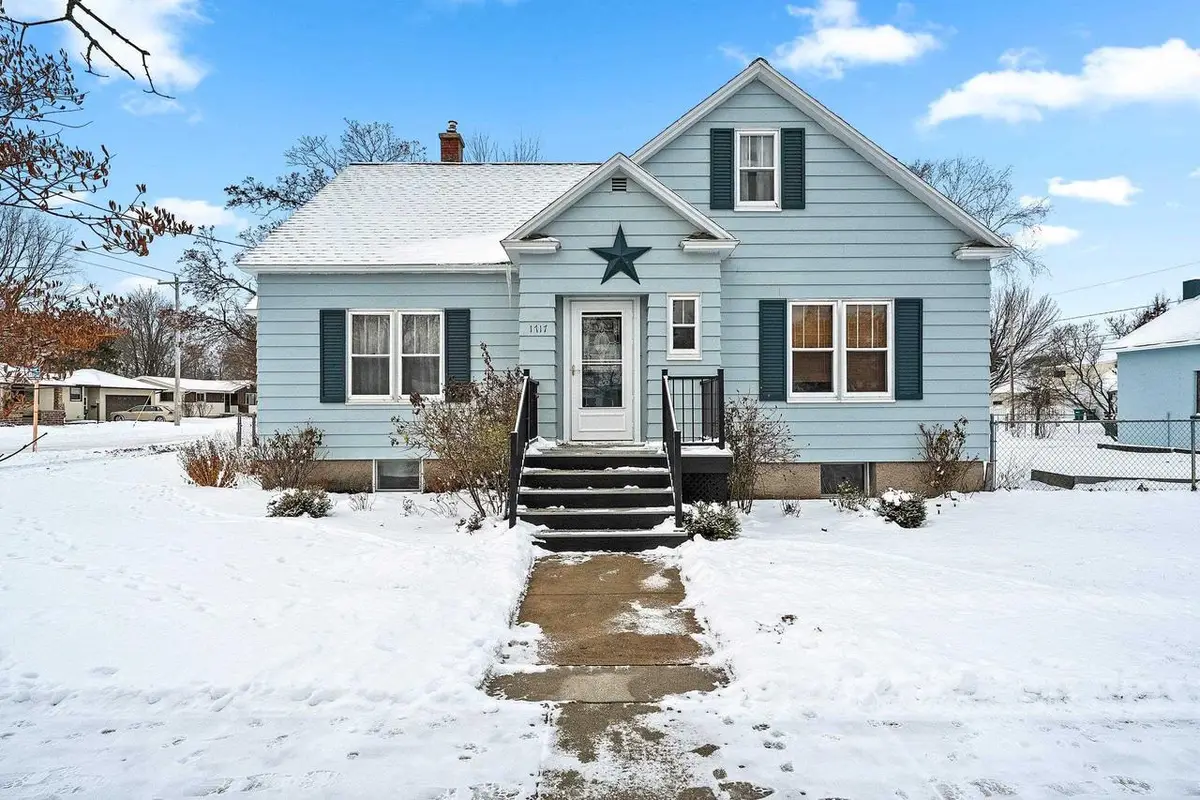 1717 CHURCH STREET, Marinette, WI 54143 - #1